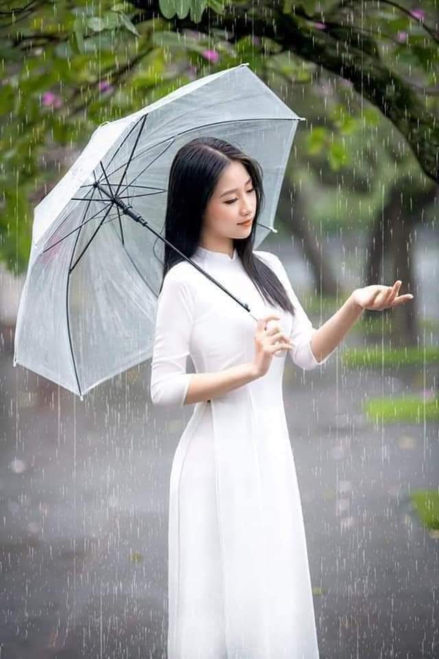 MƯA NHỚ ANH…