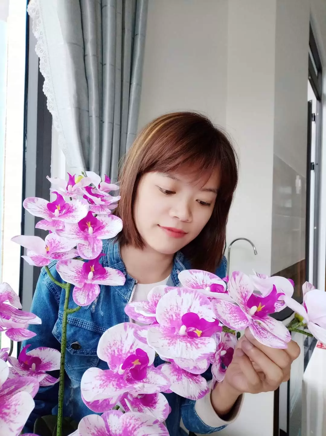 Tác Giả : Bích Sen